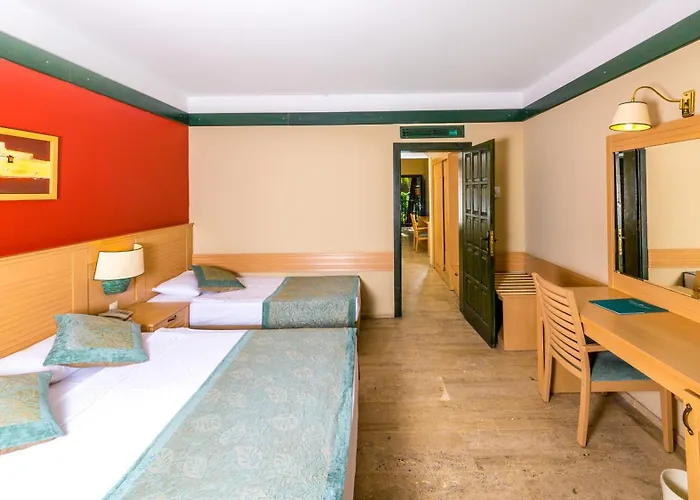 Feriested Grand Yazici Club Marmaris Palace 4*