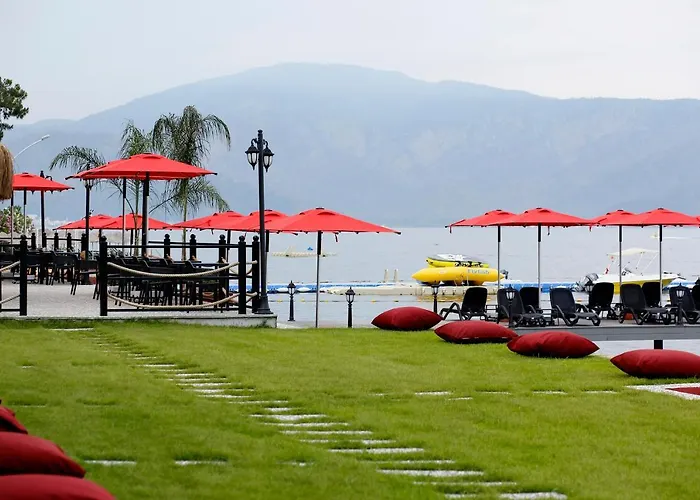 Grand Yazici Club Marmaris Palace 4* İçmeler