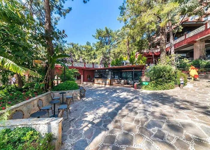 Grand Yazici Club Marmaris Palace منتجع إتْشميلير